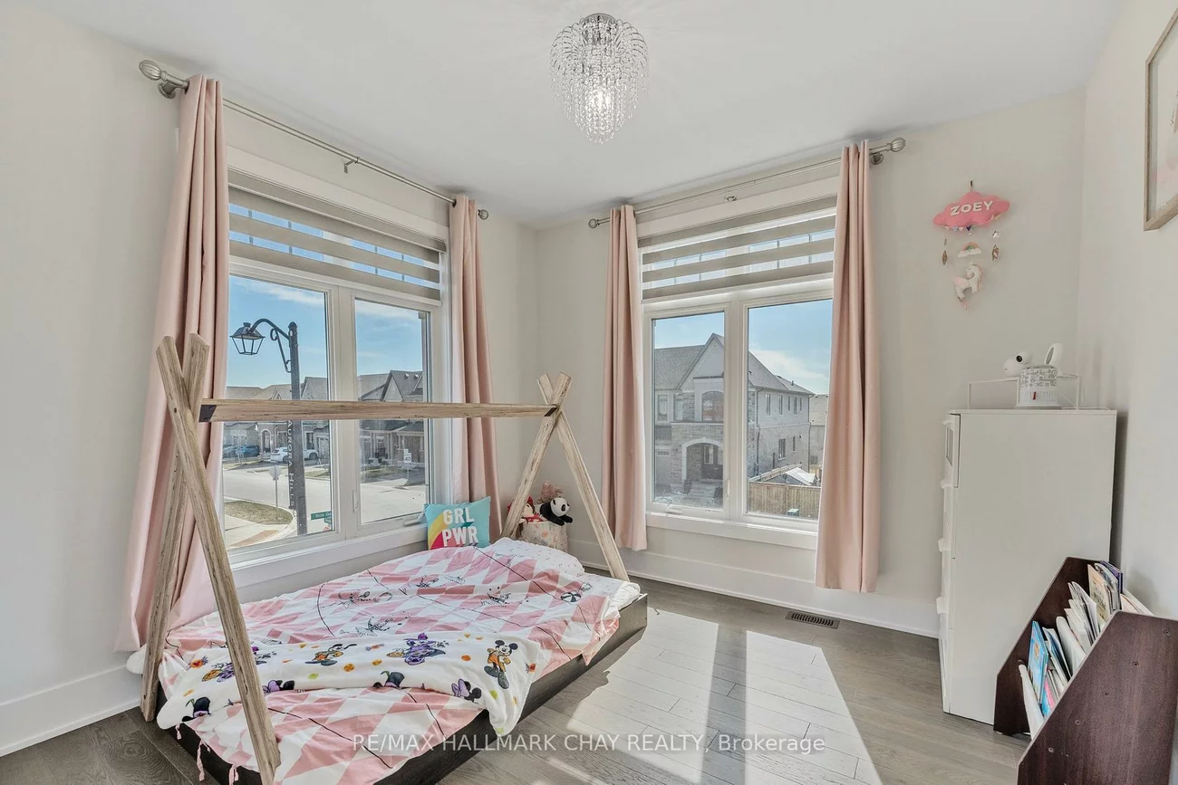 260, Sikura, Rural Aurora, Aurora