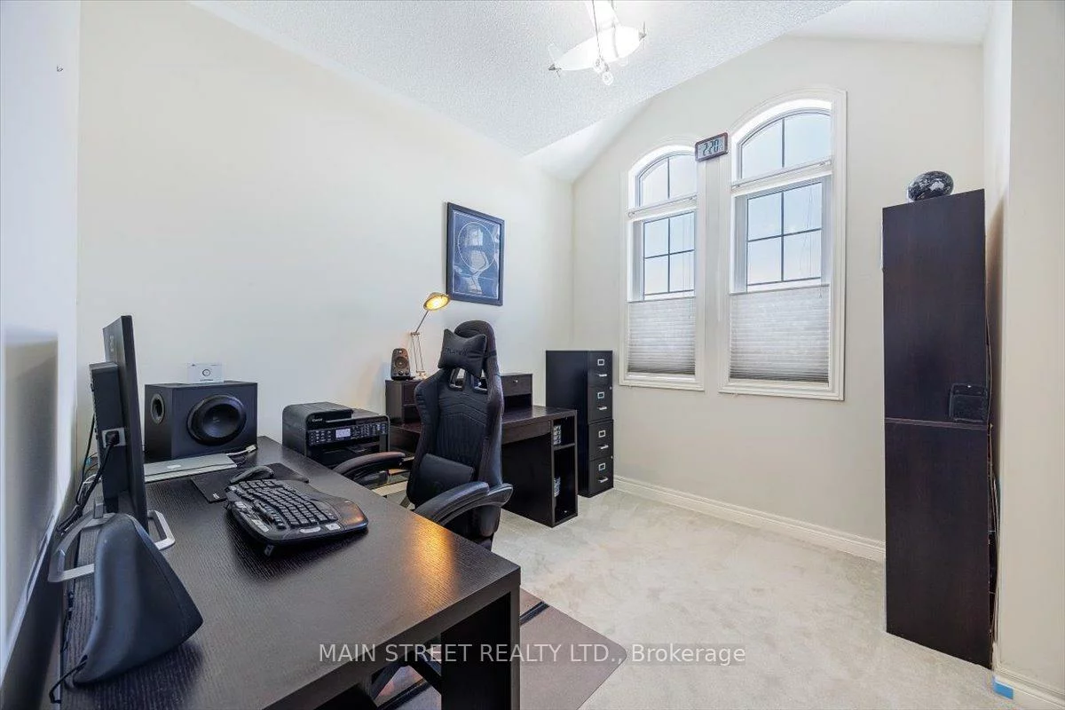 27, Radial, Rural Aurora, Aurora