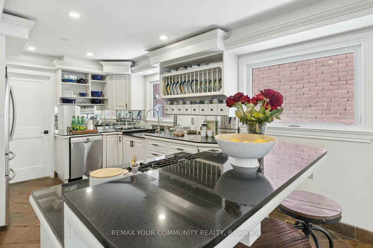 16, Autumn, Aurora Heights, Aurora