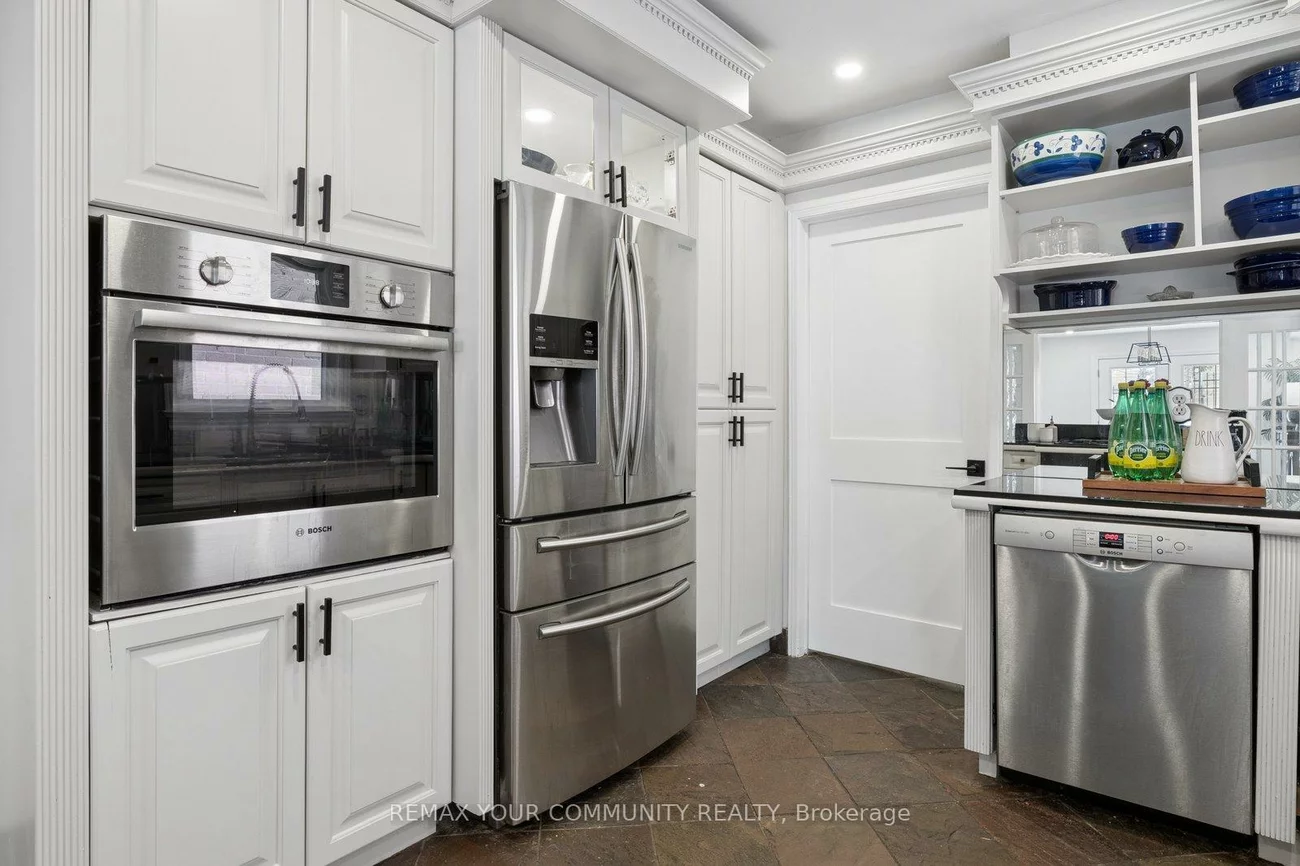 16, Autumn, Aurora Heights, Aurora