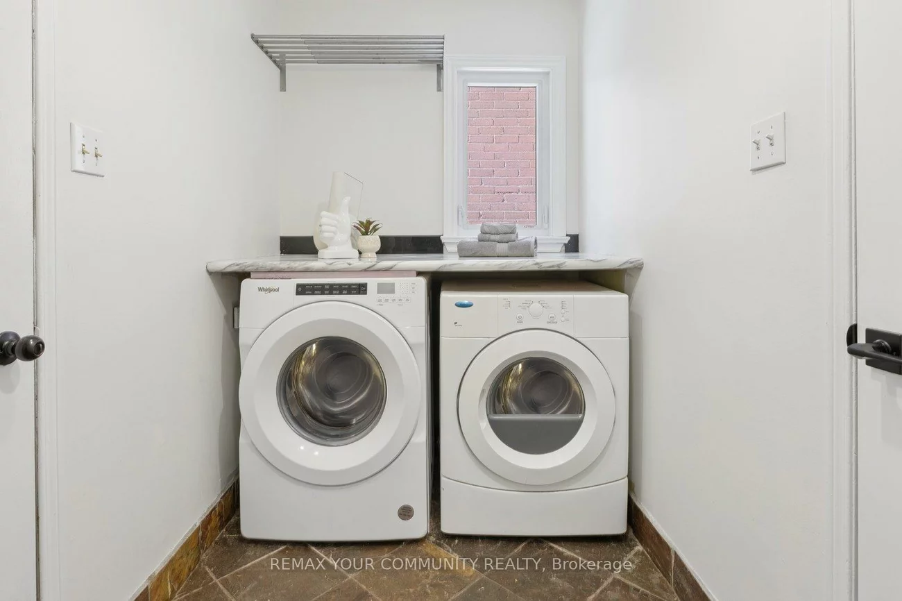 16, Autumn, Aurora Heights, Aurora