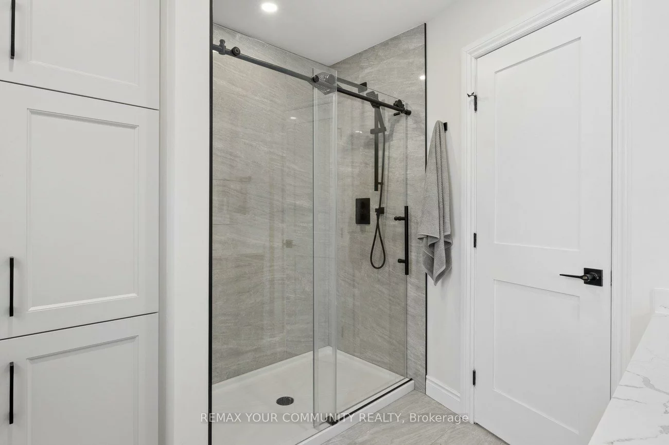 16, Autumn, Aurora Heights, Aurora