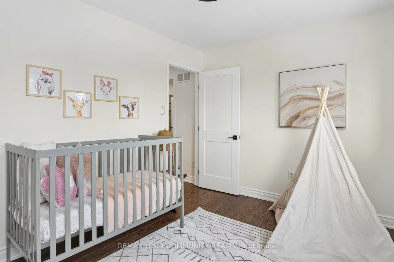 16, Autumn, Aurora Heights, Aurora