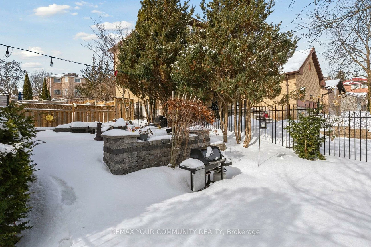 16, Autumn, Aurora Heights, Aurora