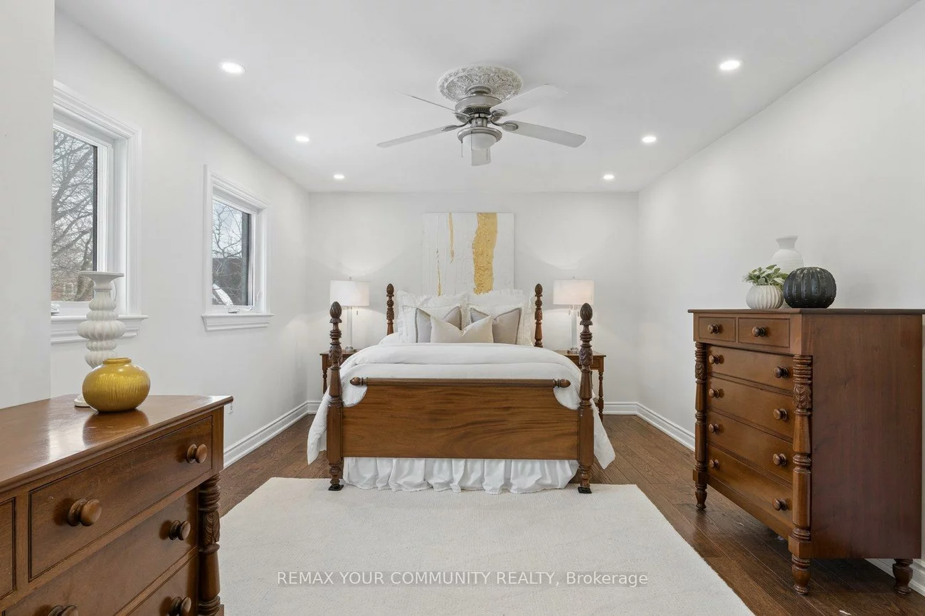 16, Autumn, Aurora Heights, Aurora