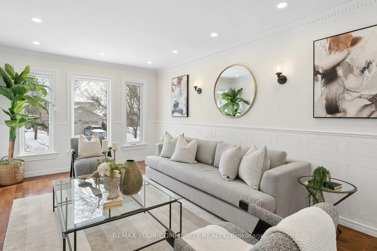 16, Autumn, Aurora Heights, Aurora