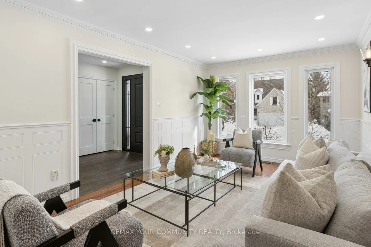 16, Autumn, Aurora Heights, Aurora