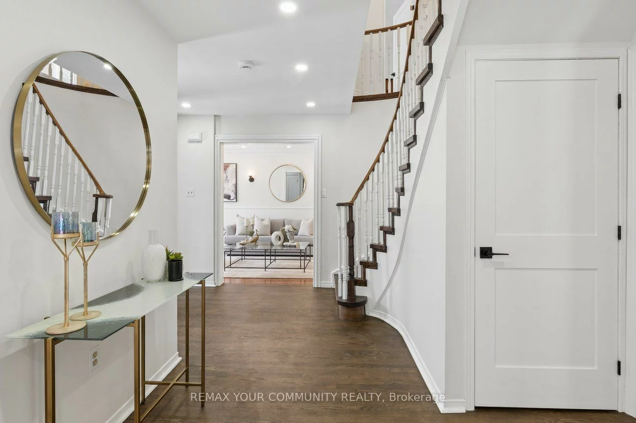 16, Autumn, Aurora Heights, Aurora