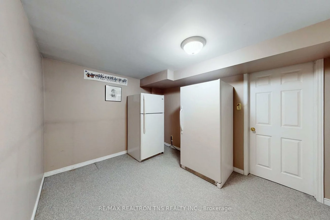 38, Gilbank, Aurora Heights, Aurora