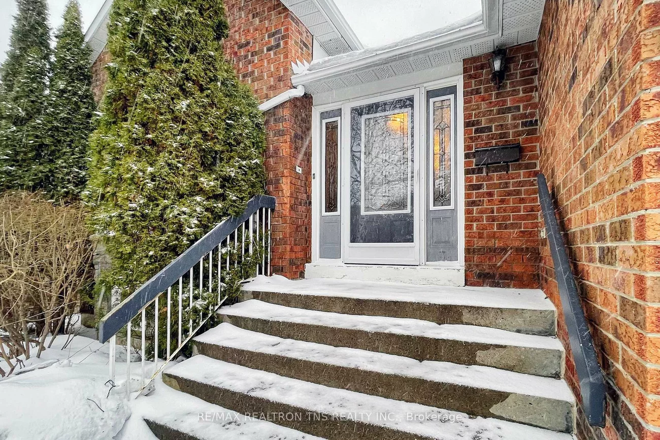 38, Gilbank, Aurora Heights, Aurora