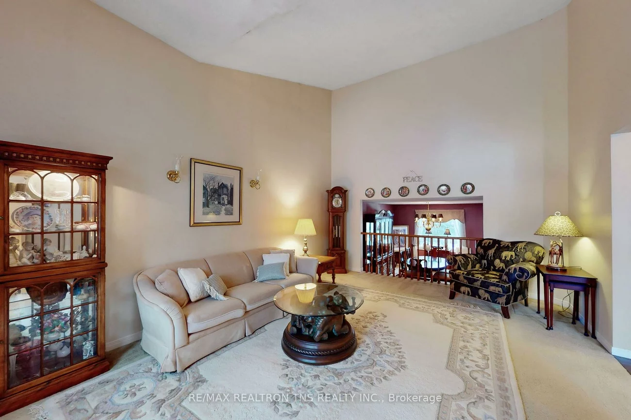 38, Gilbank, Aurora Heights, Aurora