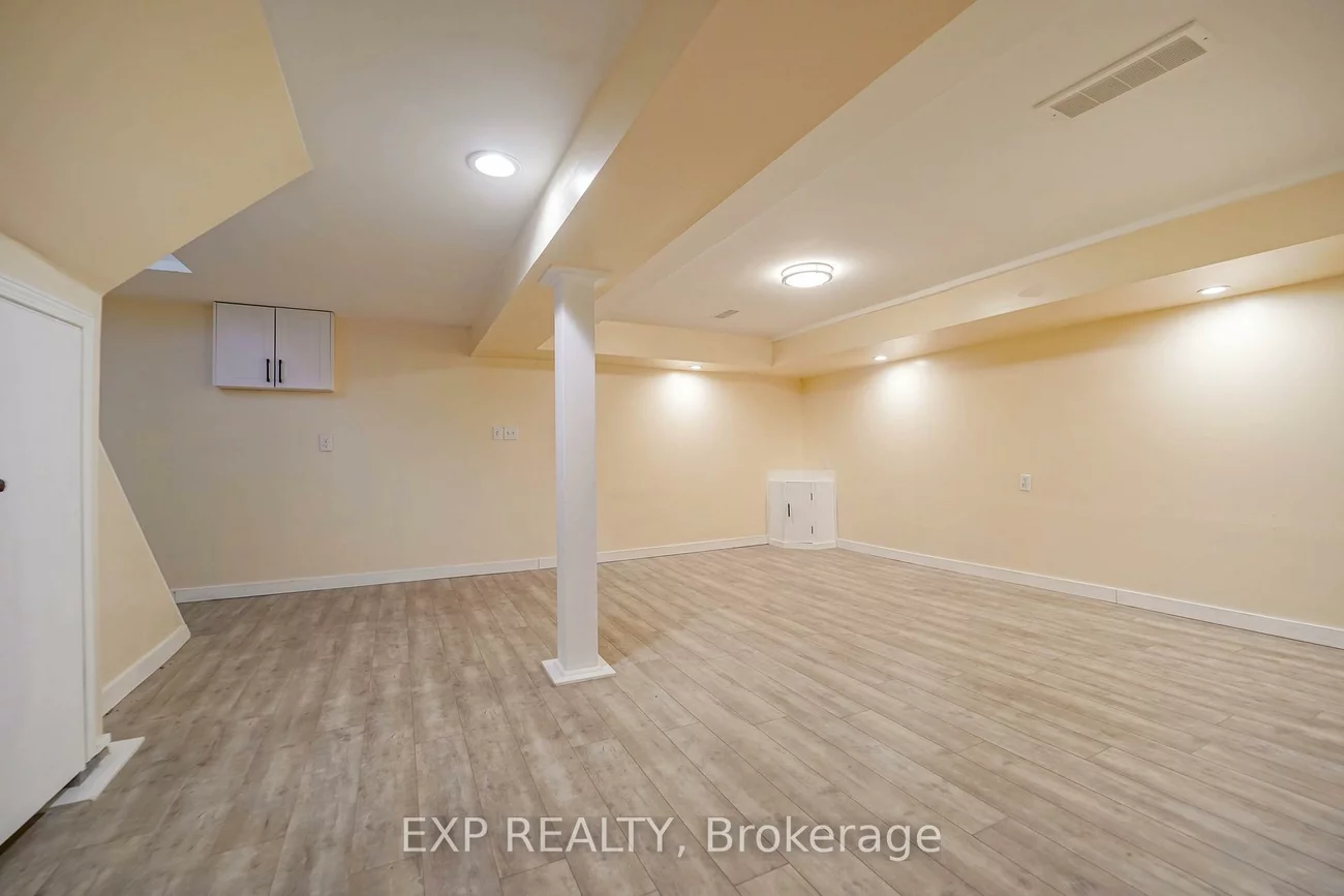 22, Jones, Aurora Highlands, Aurora