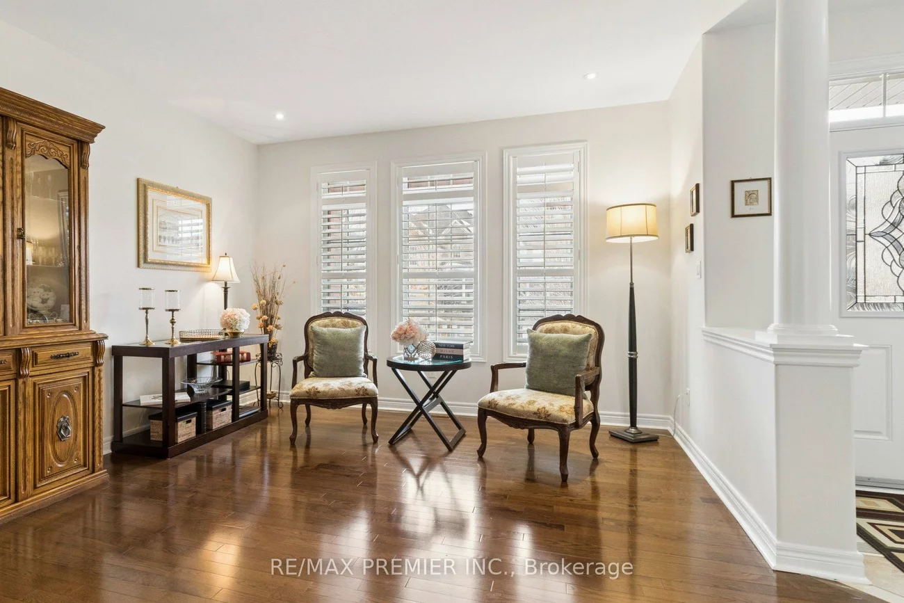 11, Eakins, Bayview Northeast, Aurora