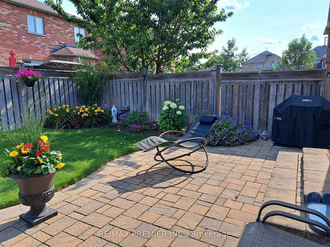 11, Eakins, Bayview Northeast, Aurora