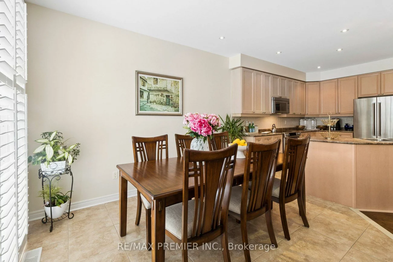 11, Eakins, Bayview Northeast, Aurora