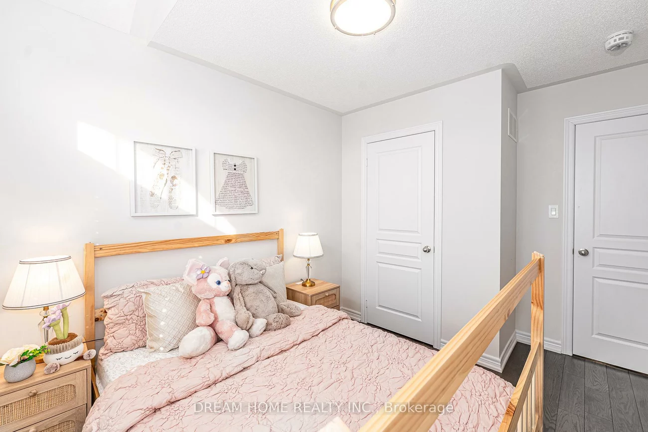 11, Homer, Rural Aurora, Aurora