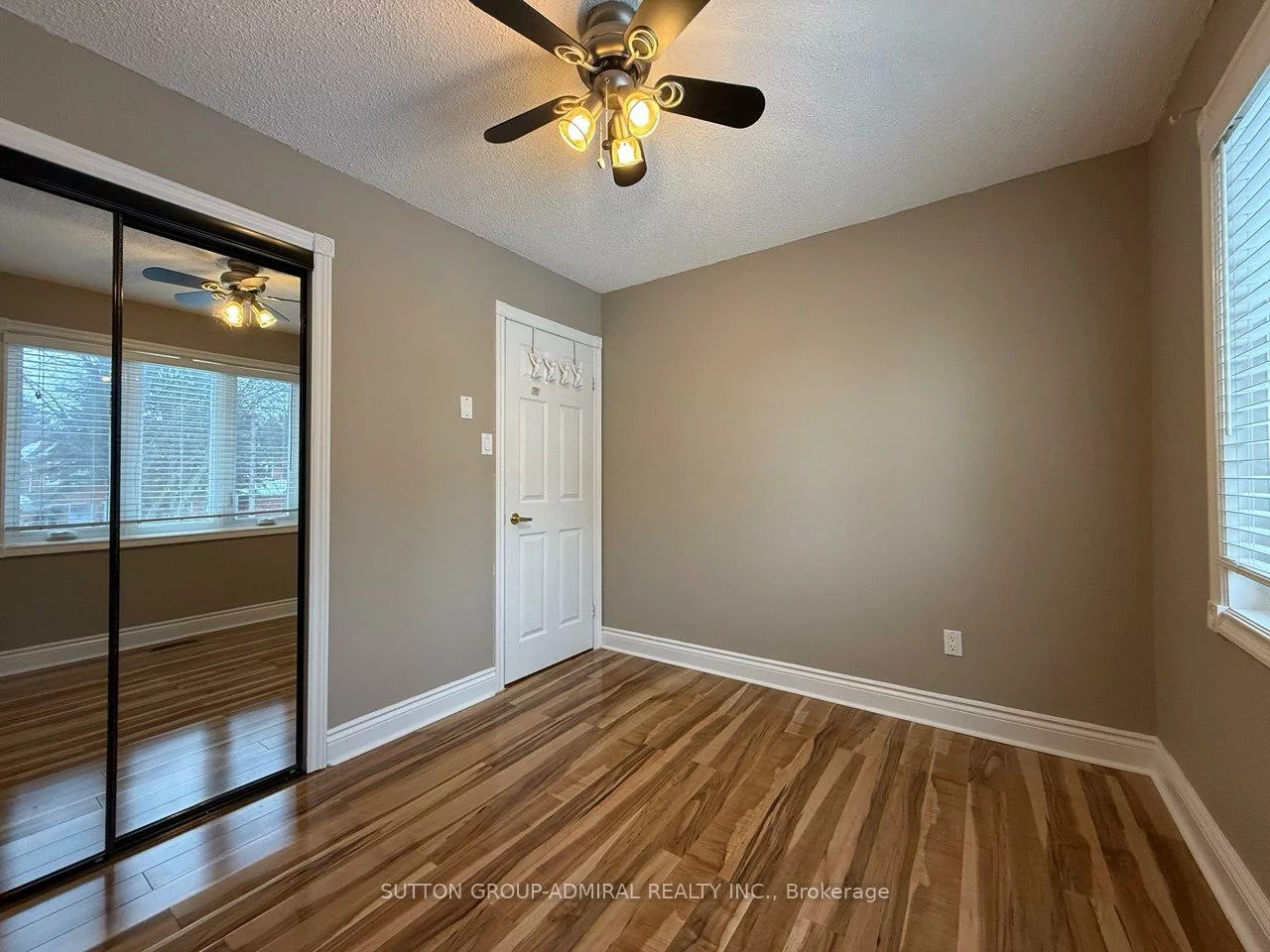 39, April, Aurora Heights, Aurora