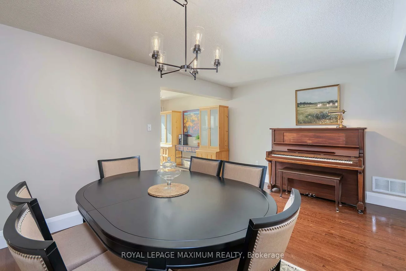 29, Barr, Bayview Northeast, Aurora