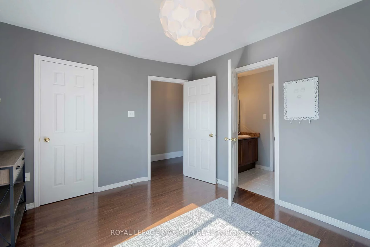 29, Barr, Bayview Northeast, Aurora