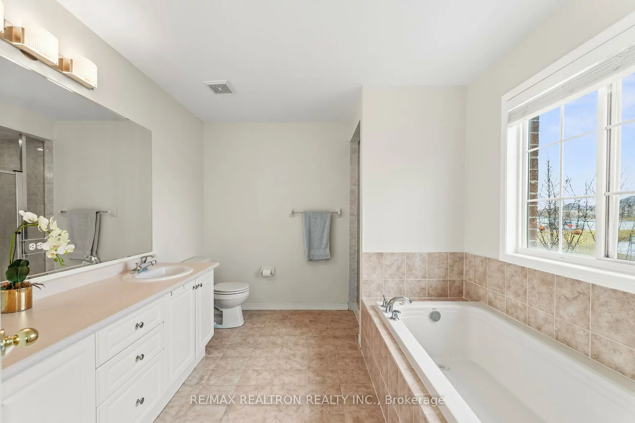 41, Wallwark, Bayview Northeast, Aurora