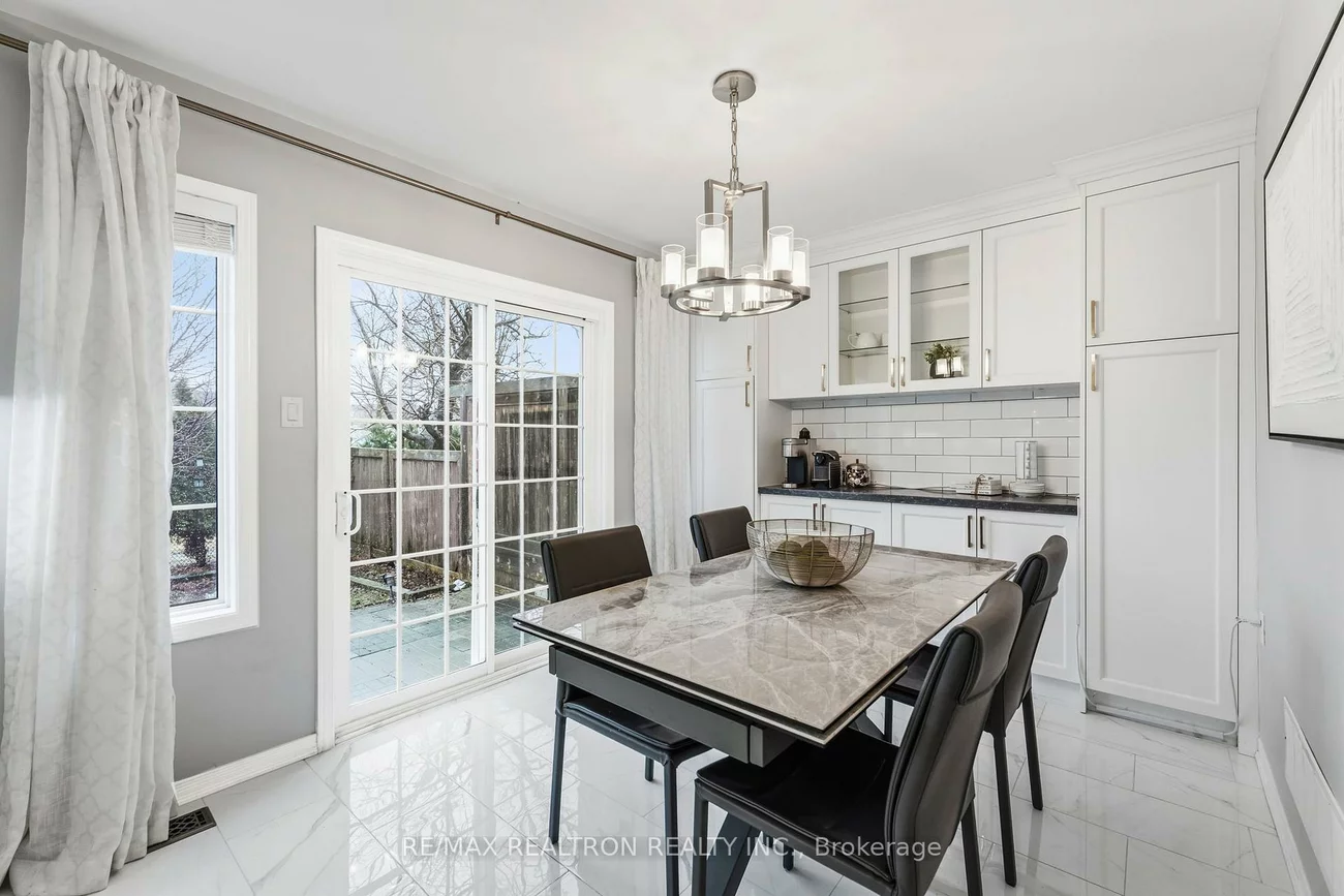 41, Wallwark, Bayview Northeast, Aurora