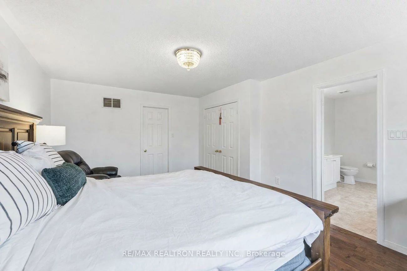 41, Wallwark, Bayview Northeast, Aurora