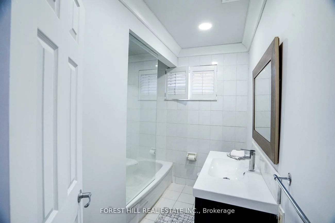 1, Willis, Aurora Highlands, Aurora