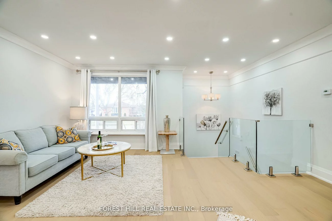 1, Willis, Aurora Highlands, Aurora