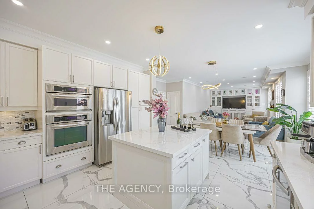 48, Tonner, Bayview Northeast, Aurora