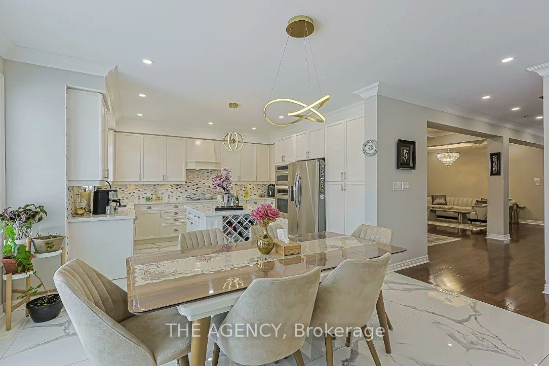 48, Tonner, Bayview Northeast, Aurora