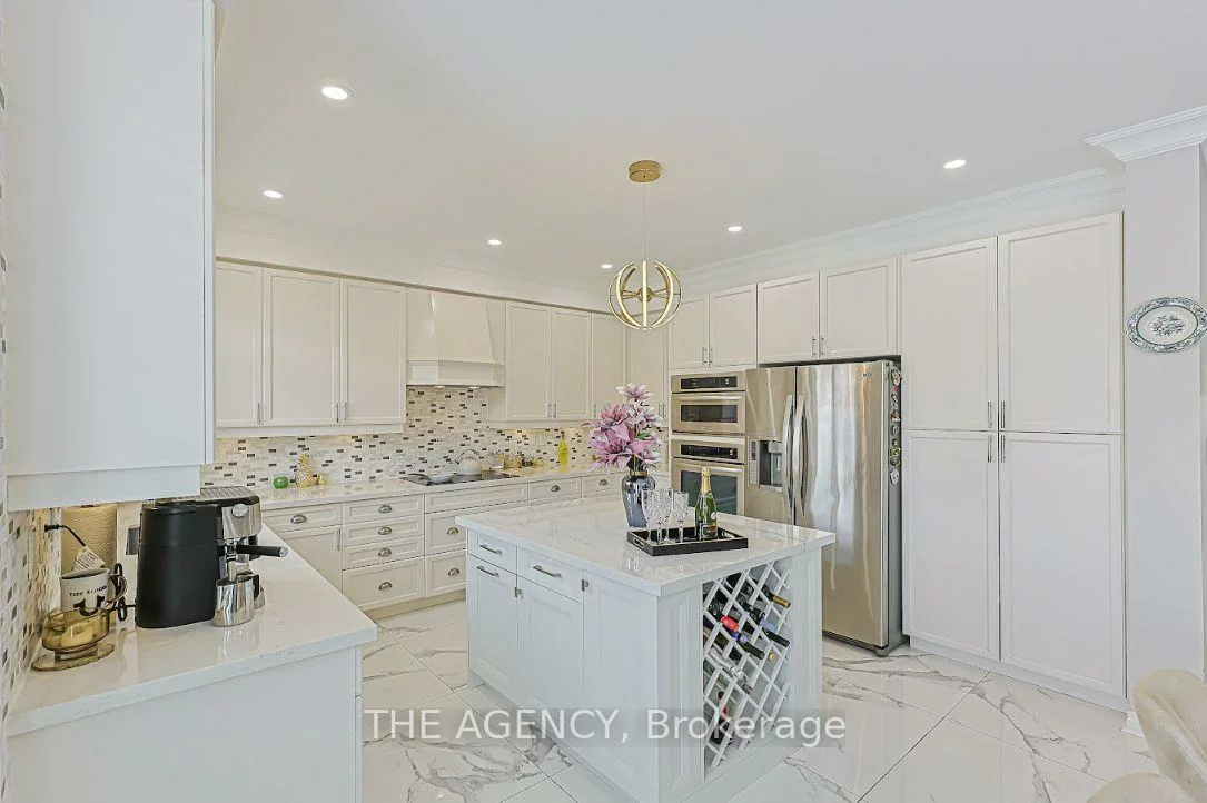 48, Tonner, Bayview Northeast, Aurora