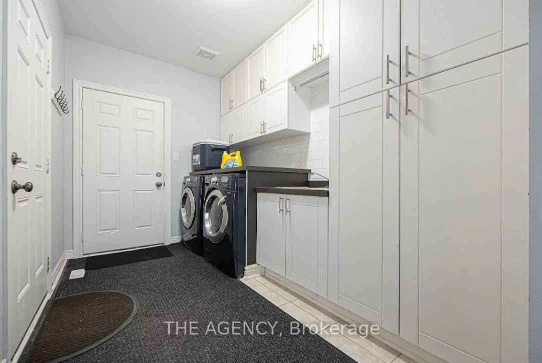 48, Tonner, Bayview Northeast, Aurora