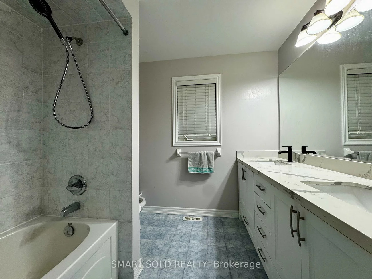 35, Cosford, Bayview Northeast, Aurora