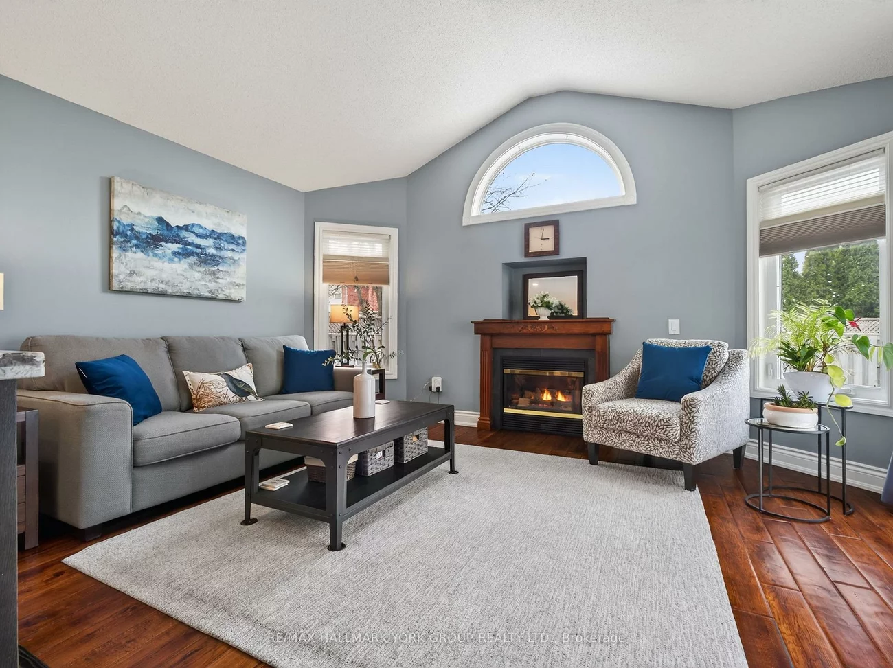 18, Rush, Bayview Wellington, Aurora