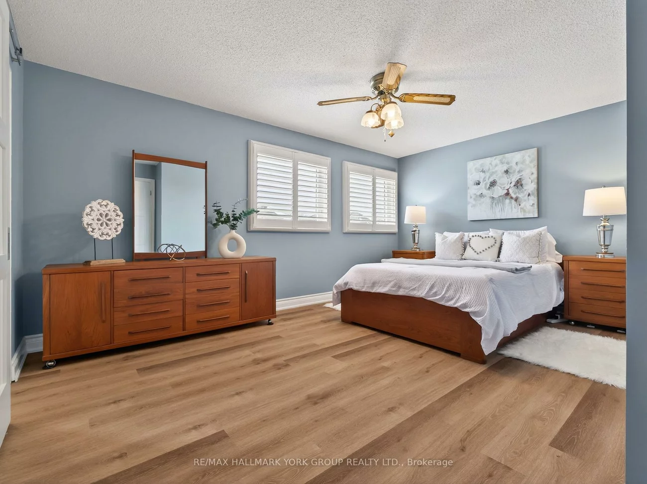 18, Rush, Bayview Wellington, Aurora