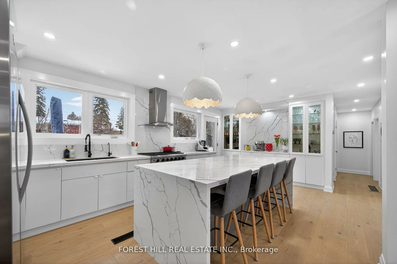 4, Holman, Aurora Highlands, Aurora