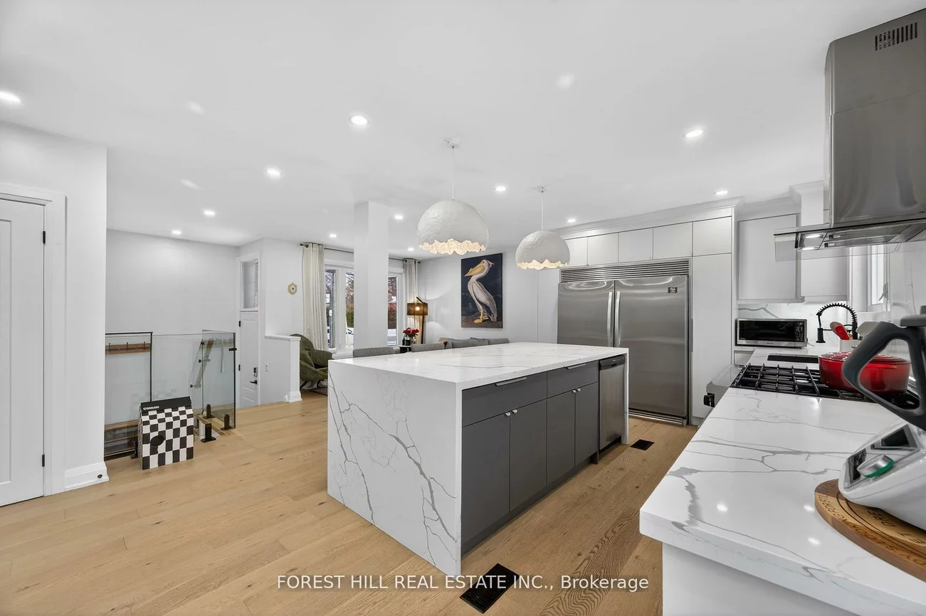 4, Holman, Aurora Highlands, Aurora