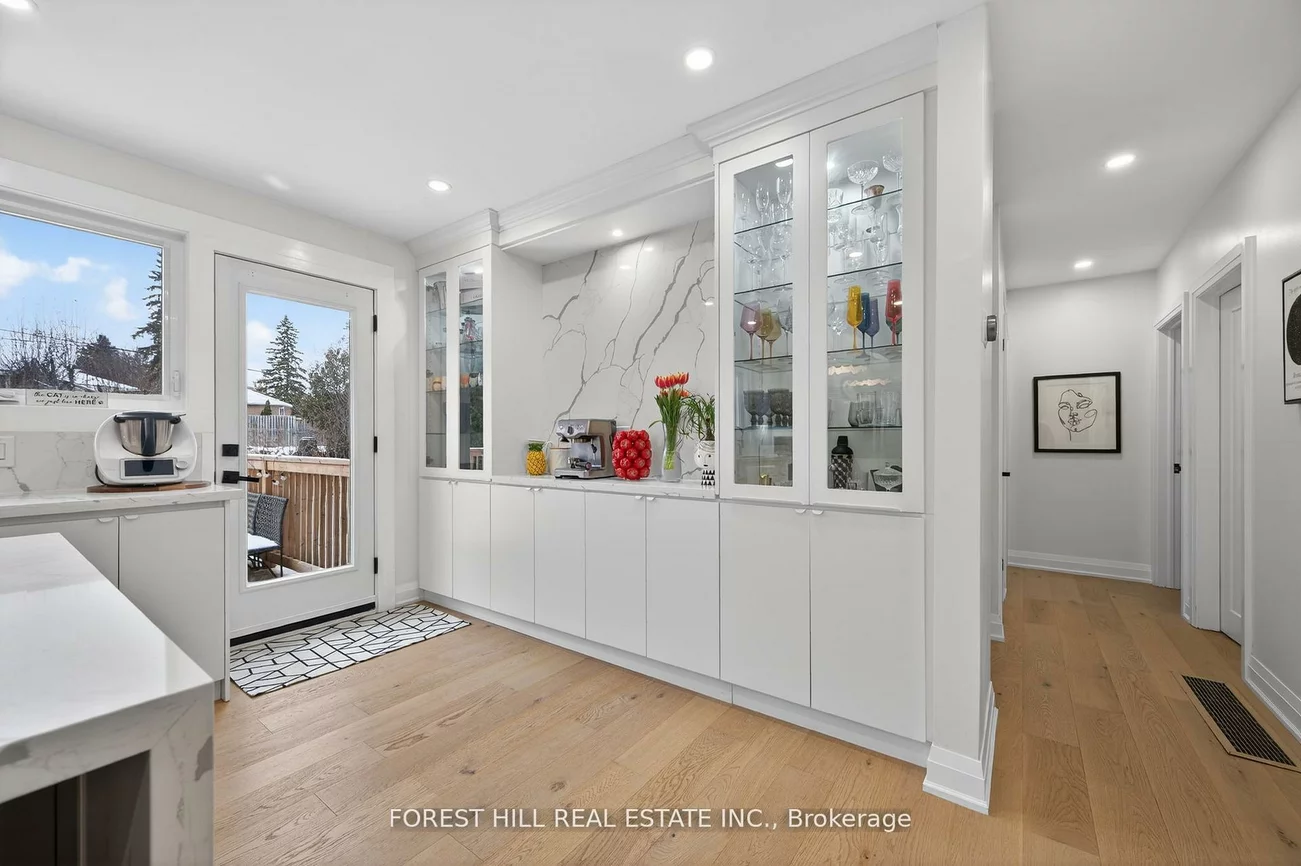 4, Holman, Aurora Highlands, Aurora