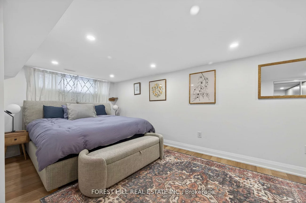 4, Holman, Aurora Highlands, Aurora