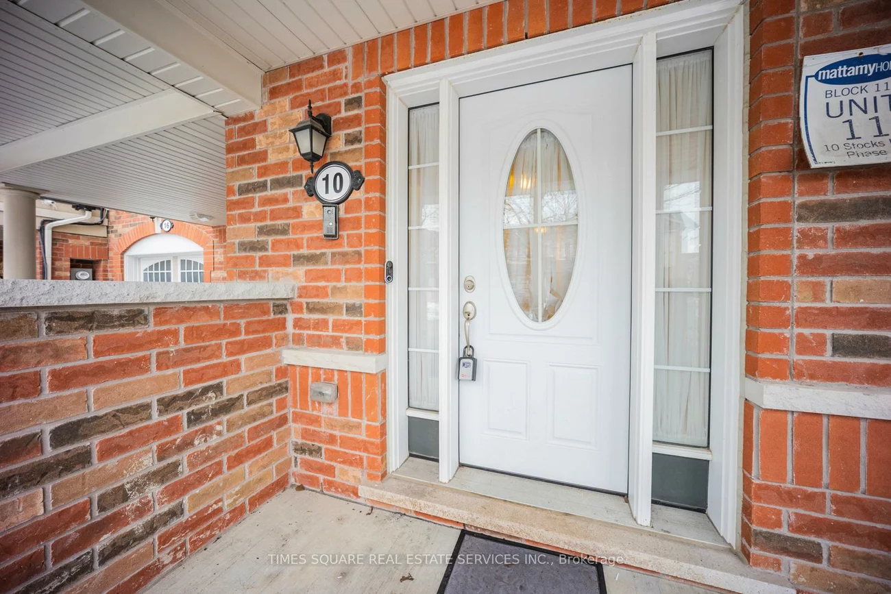 10, Stocks, Rural Aurora, Aurora