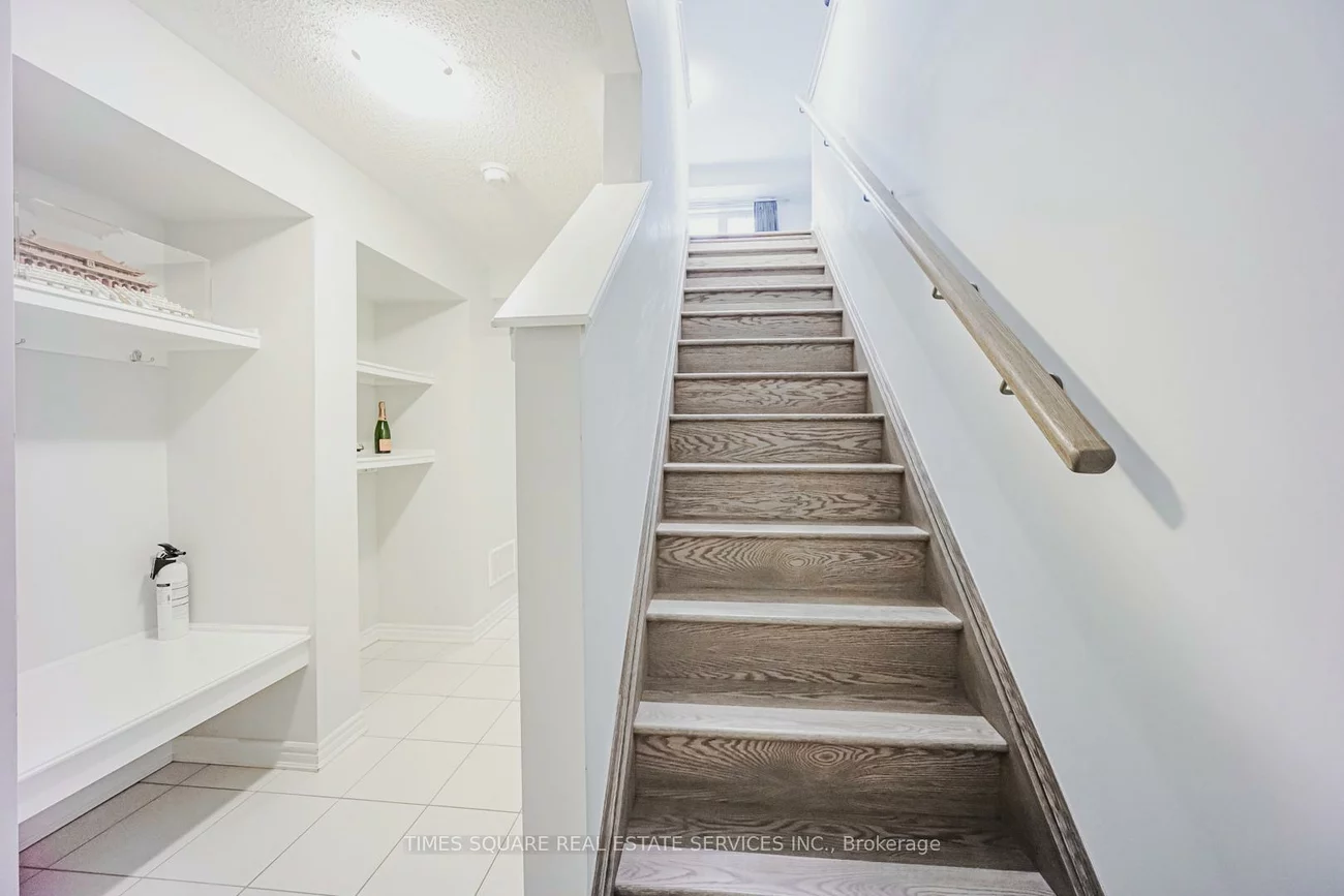 10, Stocks, Rural Aurora, Aurora