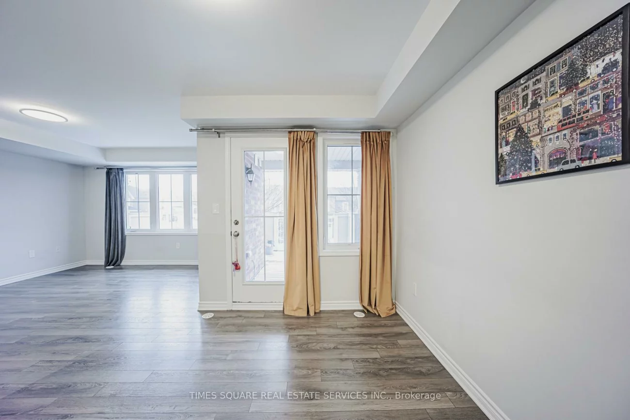 10, Stocks, Rural Aurora, Aurora