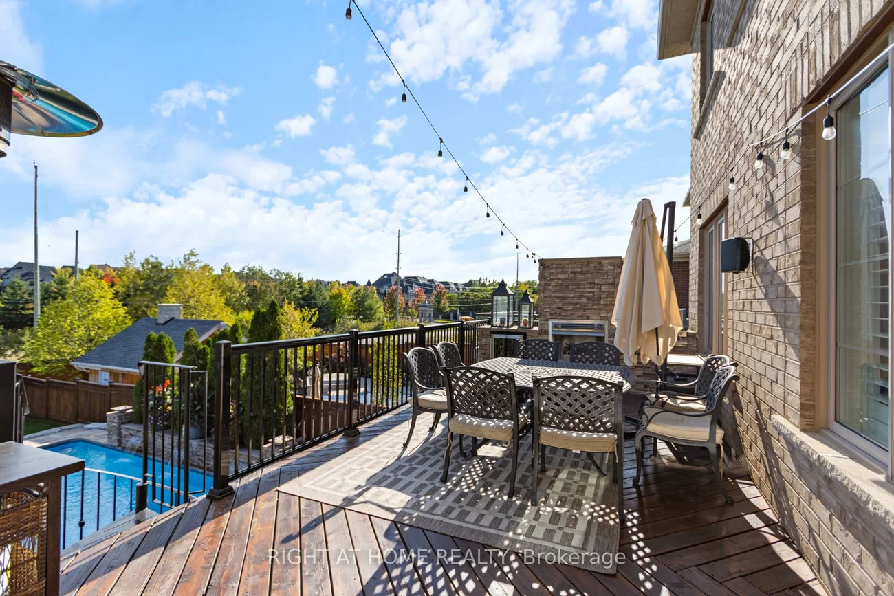 126, Vines, Bayview Southeast, Aurora