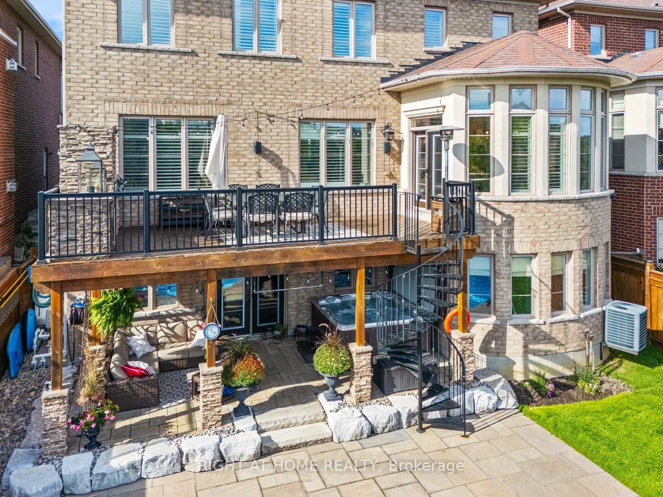 126, Vines, Bayview Southeast, Aurora