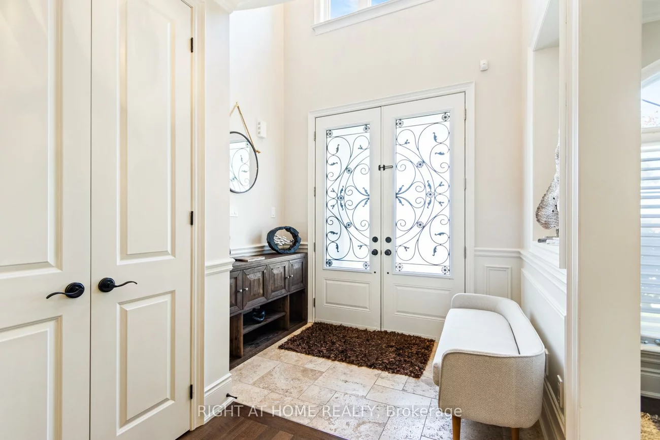 126, Vines, Bayview Southeast, Aurora