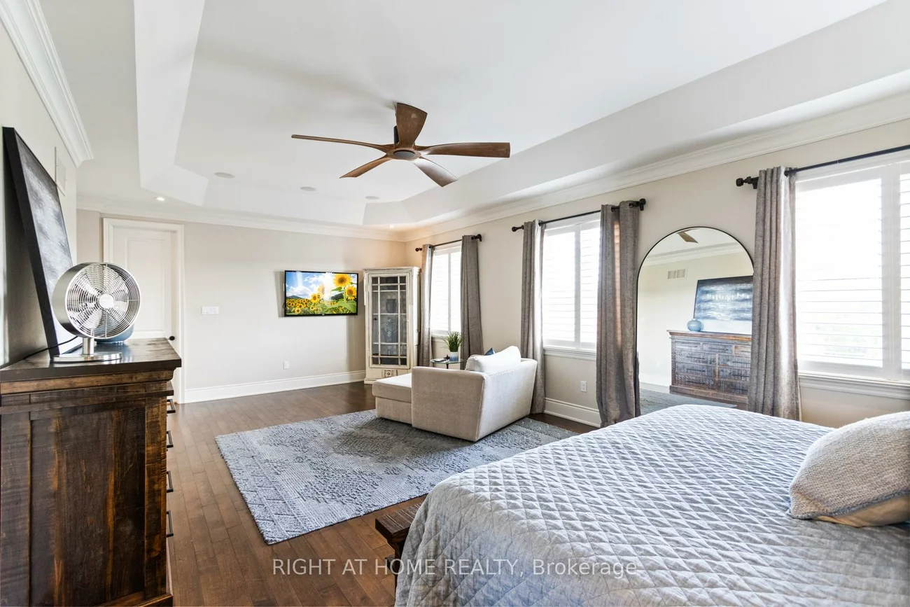 126, Vines, Bayview Southeast, Aurora