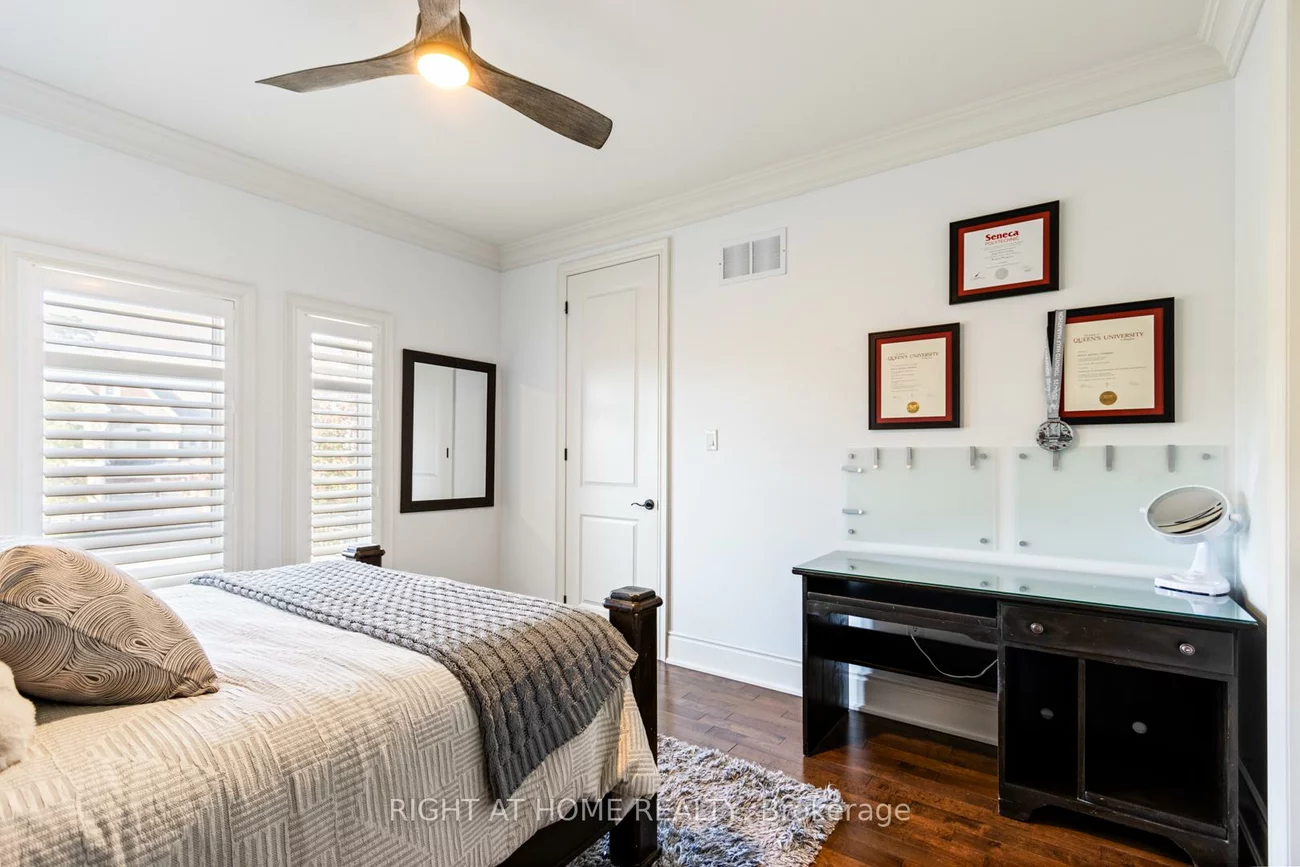 126, Vines, Bayview Southeast, Aurora