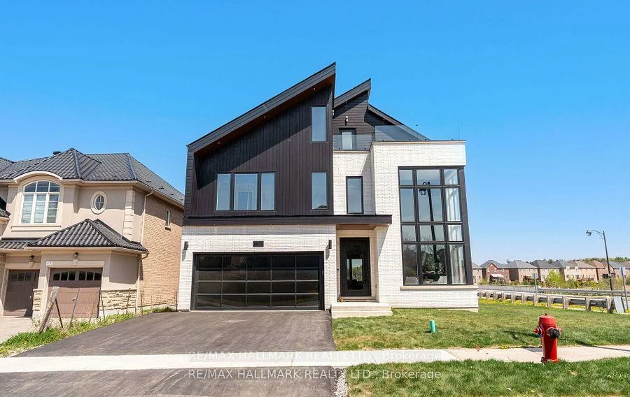 88, Cosford, Bayview Northeast, Aurora