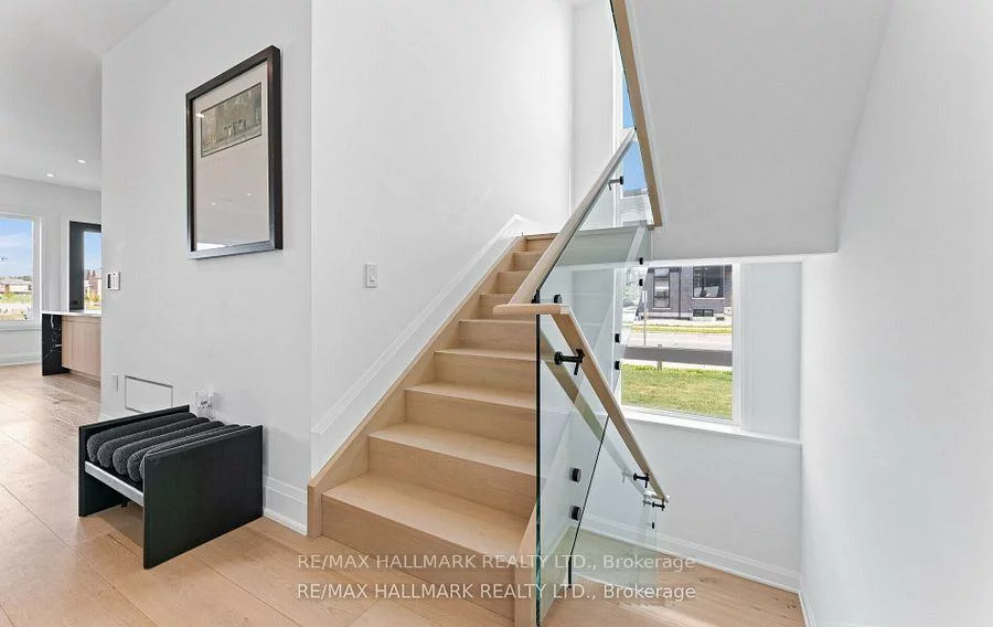 88, Cosford, Bayview Northeast, Aurora