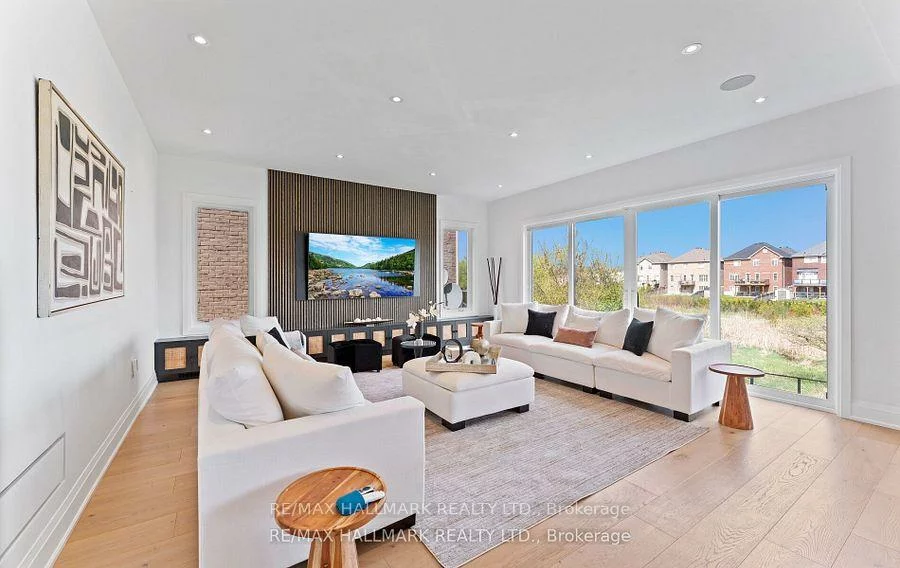 88, Cosford, Bayview Northeast, Aurora